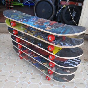 Big Skateboard – 80cm | Sturdy, Stylish & Ideal for Teens and Adults