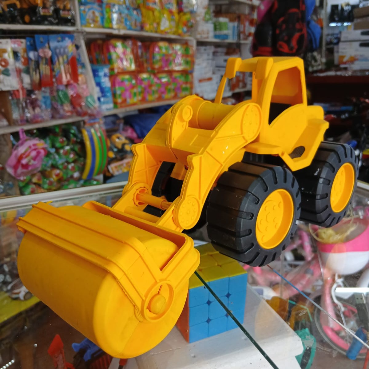 Toy Road Roller Truck – Fun & Educational Construction Toy for Kids
